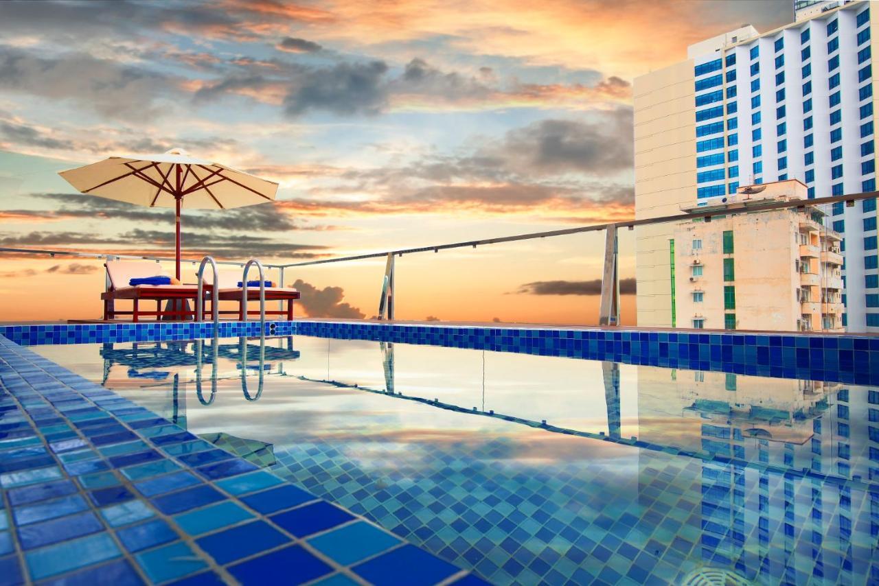 Golden Lotus Central Hotel Nha Trang Exterior foto